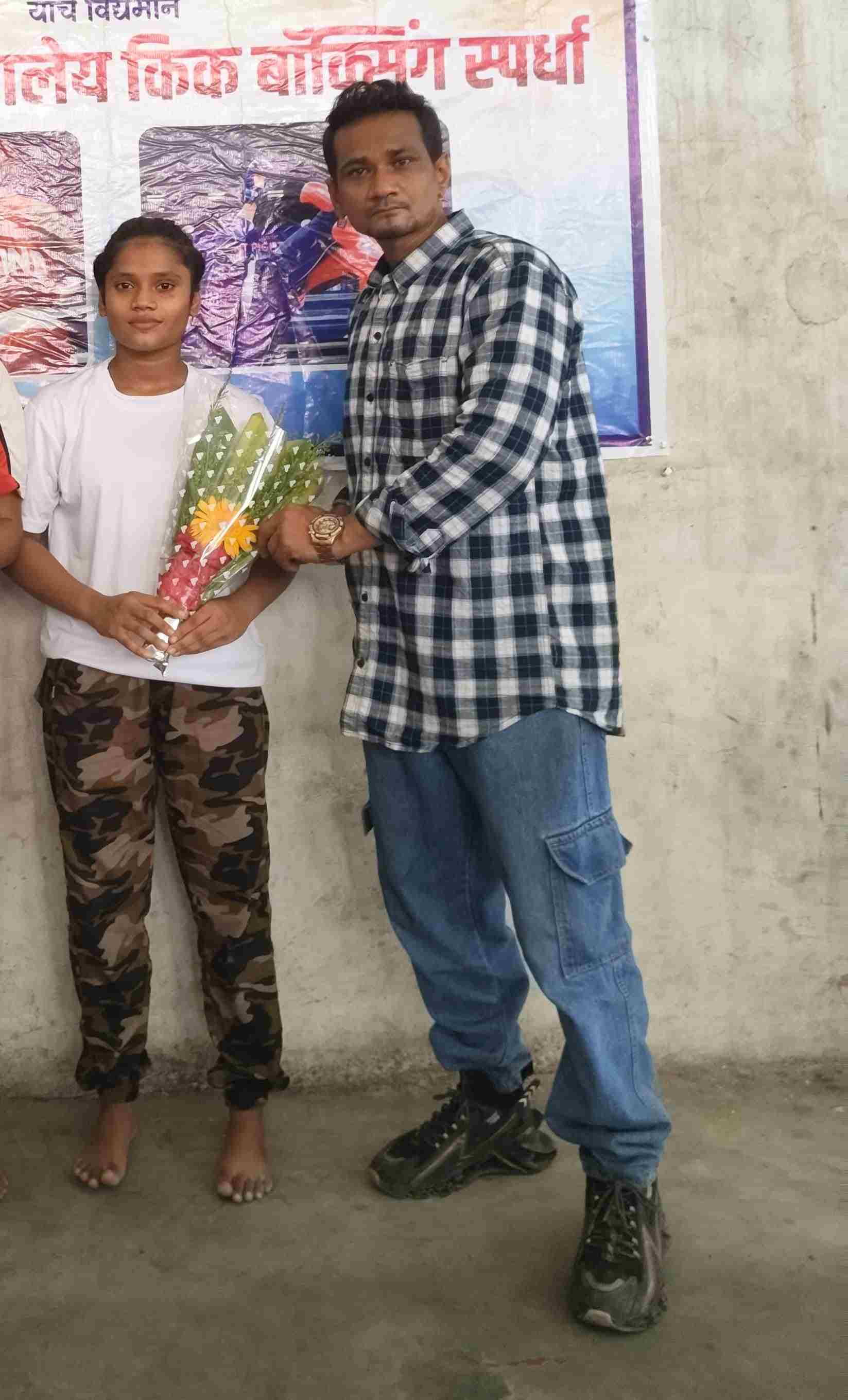 हिंगणघाट की तेजस्विनी निमसारकर का नेशनल किकबॉक्सिंग चैंपियनशिप के लिए चयन